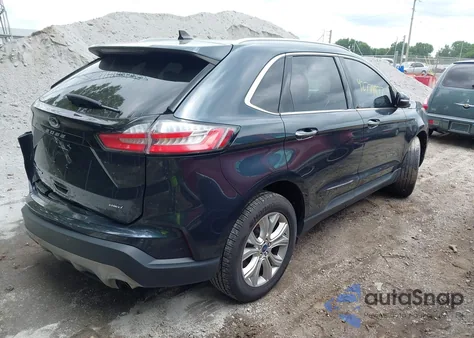 2022 Ford Edge Titanium z USA, uszkodzony, nr VIN 2FMPK4K97NBA15155